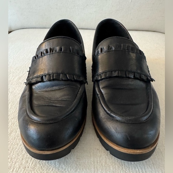 KATE SPADE Womens Black Leather Chunky Ruffle Loafers, Size 8 - Picture 4 of 9